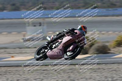 media/Nov-16-2025-Race Pace (Sun) [[8c5fa54630]]/Verified Riders/3-Turn 14 (1045am)/